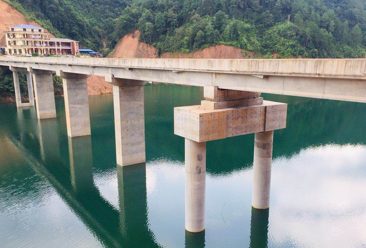 20200810204400.jpg 上梅口大橋完成搶險(xiǎn)_副本.jpg