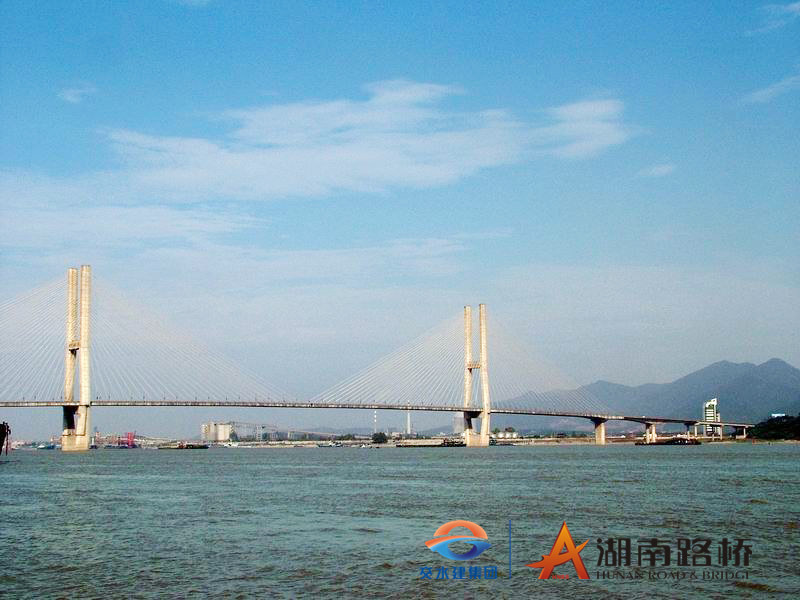 銅陵長(zhǎng)江公路大橋2LOGO.jpg